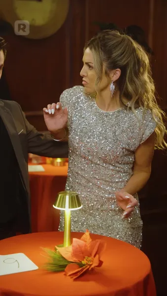 (พากย์) พบสามีมหาเศรษฐีไร้บ้านเป็นของขวัญคริสต์มาส