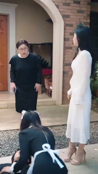 ไม่ใช่ตัวเอก แค่ผู้ช่วย