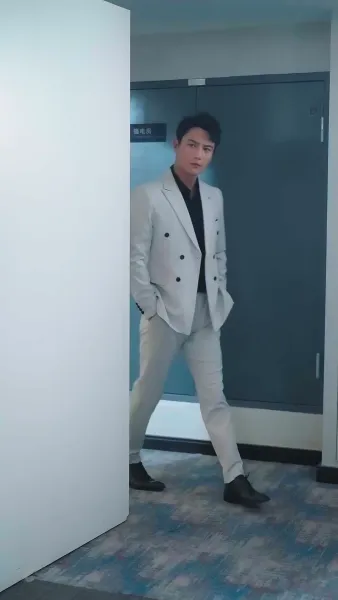 ไม่ใช่ตัวเอก แค่ผู้ช่วย