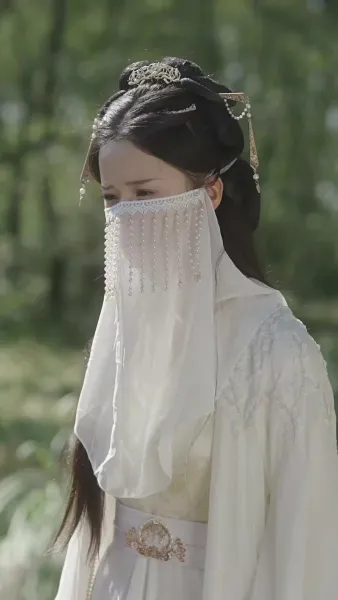 สัญญารักใต้เงาจันทร์