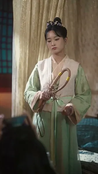 สัญญารักใต้เงาจันทร์