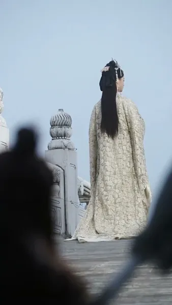 สัญญารักใต้เงาจันทร์