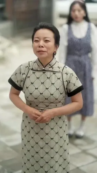 คุณหนูทุนนิยมมุ่งสู่เกาะหาสามี