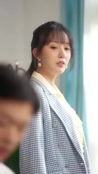 คุณหนูทุนนิยมมุ่งสู่เกาะหาสามี