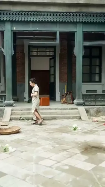 คุณหนูทุนนิยมมุ่งสู่เกาะหาสามี