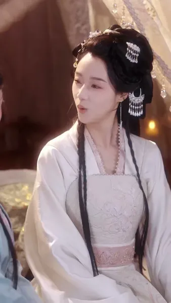 จันทร์นำพาหัวใจสู่เจ้า