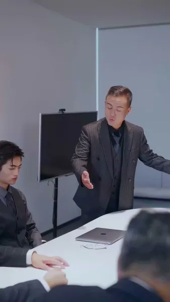 คุณพ่อยาม ที่แท้เป็นมหาเศรษฐี(พากย์เสียง)