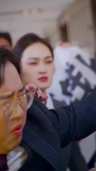 คุณพ่อยาม ที่แท้เป็นมหาเศรษฐี(พากย์เสียง)