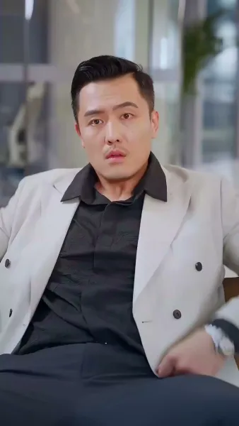 คุณพ่อยาม ที่แท้เป็นมหาเศรษฐี(พากย์เสียง)