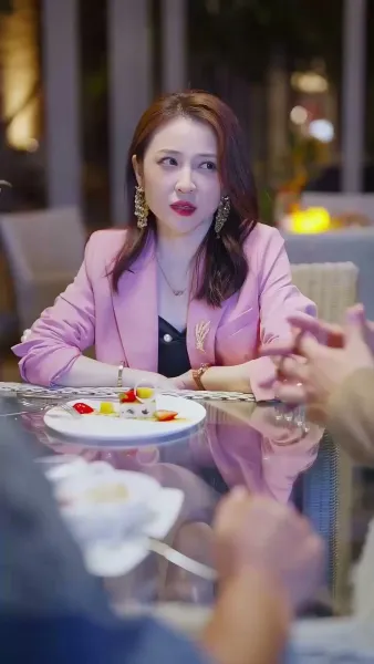 คุณพ่อยาม ที่แท้เป็นมหาเศรษฐี(พากย์เสียง)