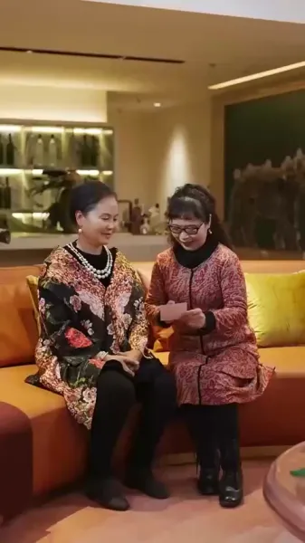 ฝาแฝดมหัศจรรย์กับพ่อปริศนา