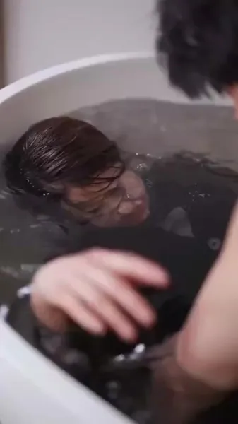 ฝาแฝดมหัศจรรย์กับพ่อปริศนา