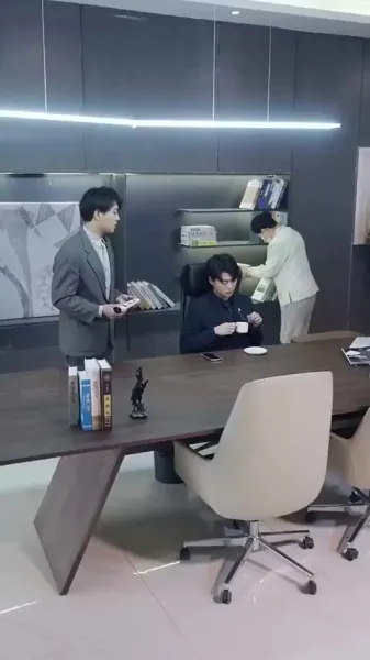 ฝาแฝดมหัศจรรย์กับพ่อปริศนา