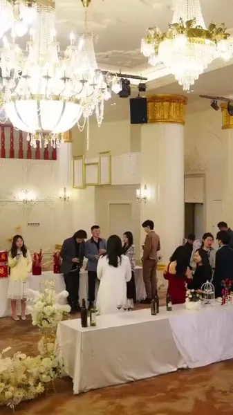 ฝาแฝดมหัศจรรย์กับพ่อปริศนา