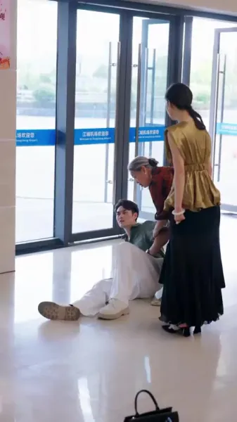 รักต้องห้ามในเงาหมอก