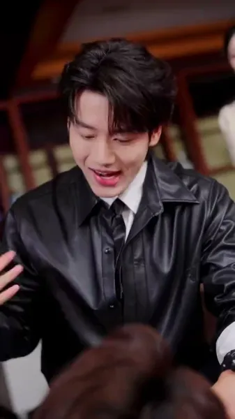 รักต้องห้ามในเงาหมอก