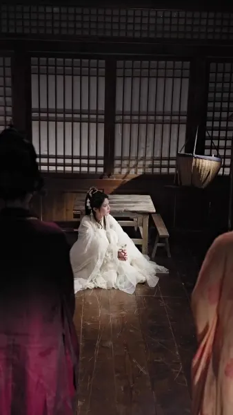 ผีเสื้อเพลิง: การเกิดใหม่ของซูเตี๋ยอี