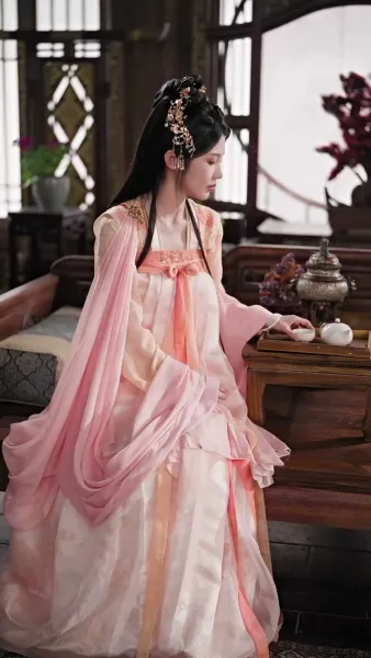 ผีเสื้อเพลิง: การเกิดใหม่ของซูเตี๋ยอี