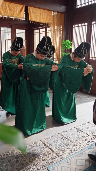 คืนบัลลังก์รัชทายาท