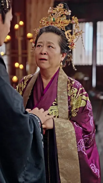 คืนบัลลังก์รัชทายาท