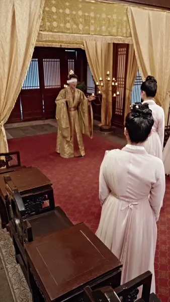 คืนบัลลังก์รัชทายาท