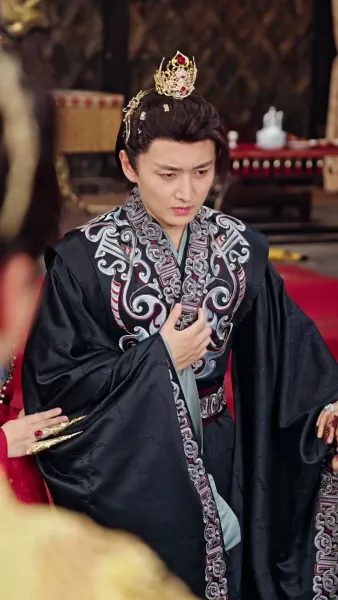 คืนบัลลังก์รัชทายาท