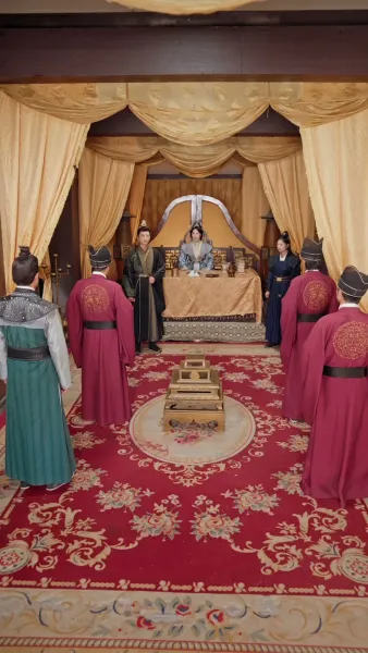 คืนบัลลังก์รัชทายาท