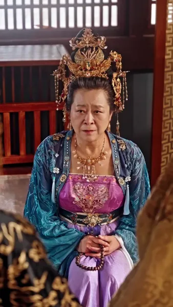 คืนบัลลังก์รัชทายาท