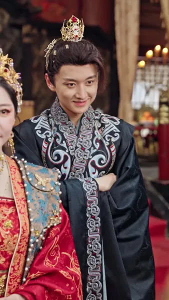 คืนบัลลังก์รัชทายาท