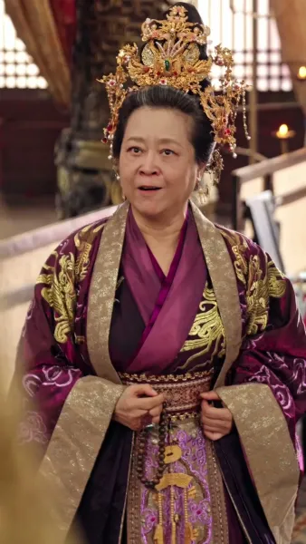 คืนบัลลังก์รัชทายาท