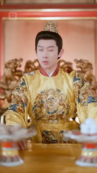 กริชสตรีในวังหลวง