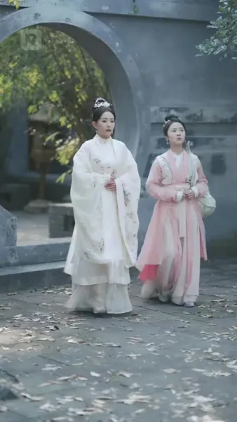 กริชสตรีในวังหลวง