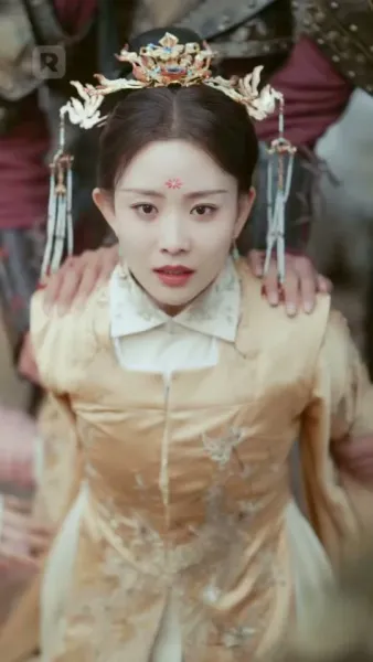 กริชสตรีในวังหลวง