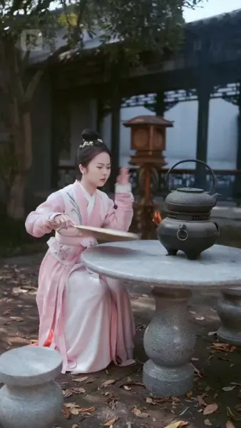 กริชสตรีในวังหลวง