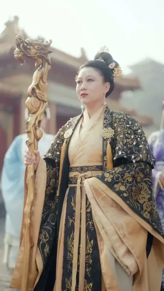 กริชสตรีในวังหลวง