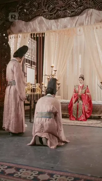 กริชสตรีในวังหลวง