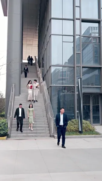 กว่าจะรู้เมื่อสายไป