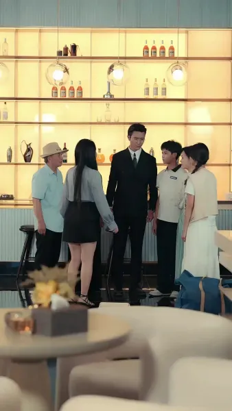 ประธานลี่ตามจีบ ภรรยาผู้พิชิตทุกสิ่ง