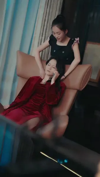 ประธานลี่ตามจีบ ภรรยาผู้พิชิตทุกสิ่ง