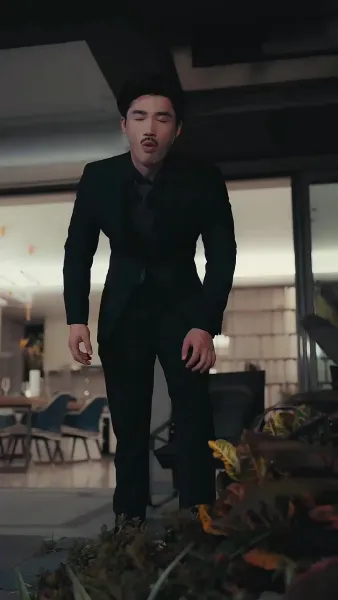 ประธานลี่ตามจีบ ภรรยาผู้พิชิตทุกสิ่ง