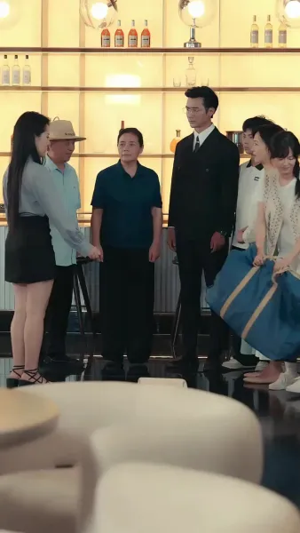 ประธานลี่ตามจีบ ภรรยาผู้พิชิตทุกสิ่ง