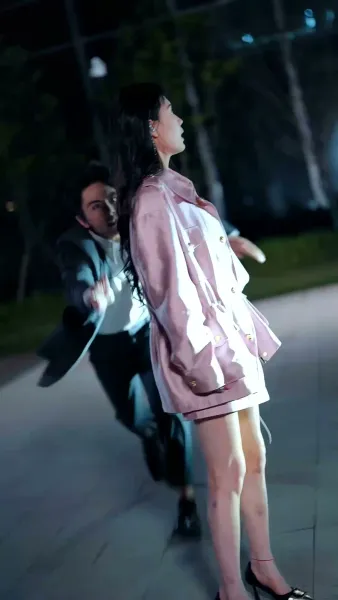 ชุลมุนลุ้นรัก 