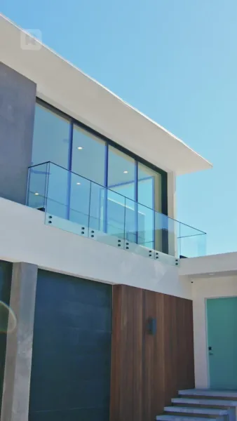 ก้าวข้ามเส้นไปสู่ความรัก