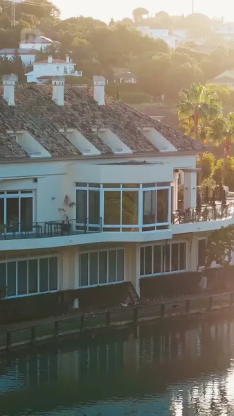 ก้าวข้ามเส้นไปสู่ความรัก