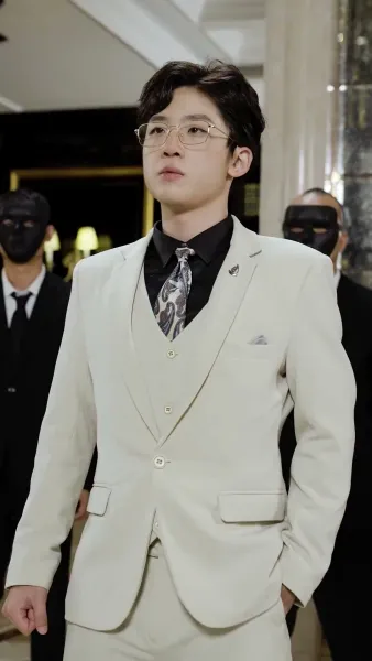 มังกรลึกลับได้ถือกำเนิดขึ้น