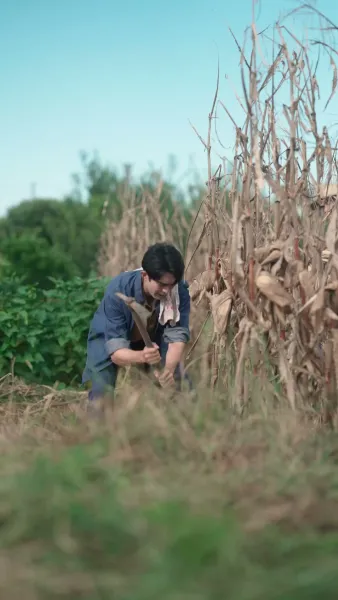 ย้อนกลับไปโดนแม่ผัวหลงรัก