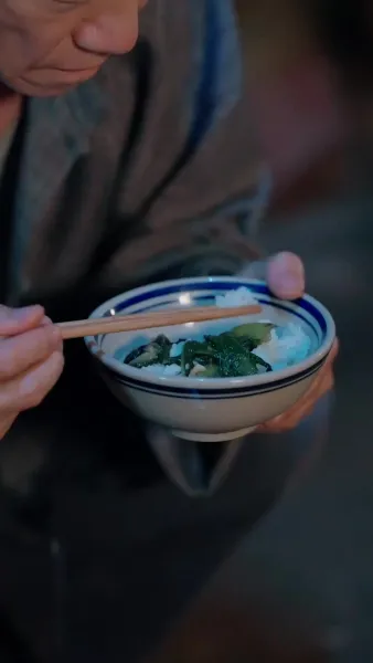 ย้อนกลับไปโดนแม่ผัวหลงรัก