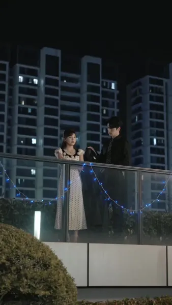 ตกสู่โลกของเธอ