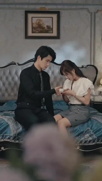 ตกสู่โลกของเธอ