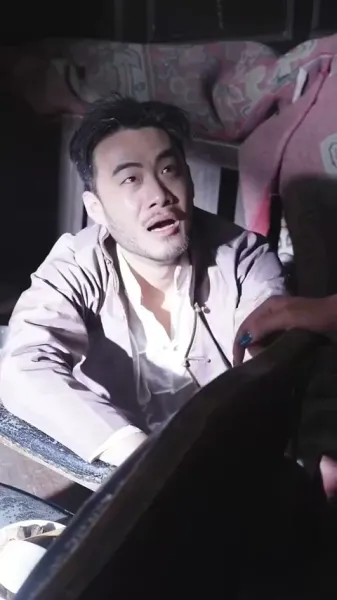 ติดกับในสายน้ำที่เงียบสงบ